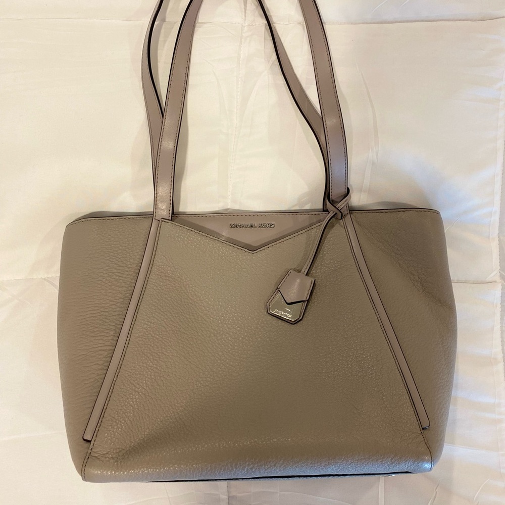 Like new Michael Kors purse